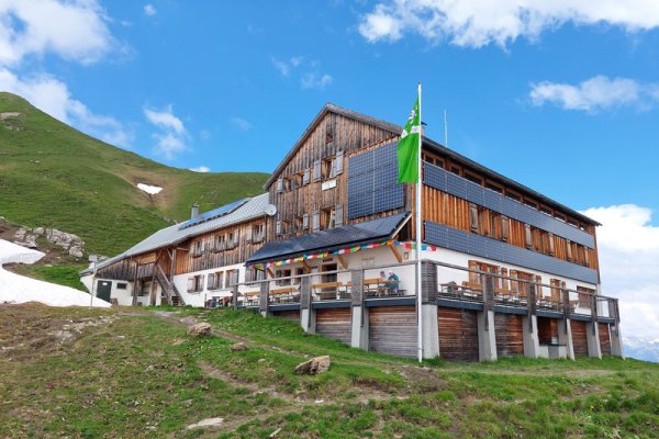 Tilisuna Hütte - chaty Alpenverein - rezervácia